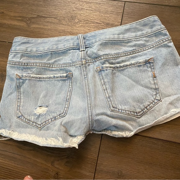 Express embroidered shorts - Picture 4 of 4
